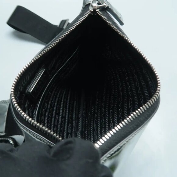 100% Authentic Prada Silver W/P Patent Leather Shoulder Bag 1410-102924 - Picture 9 of 12